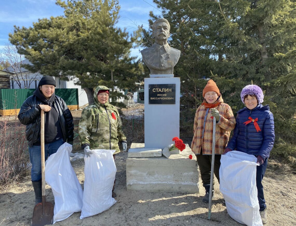 1 майский субботник учреждений города Вилюйск - Национально-культурный  центр 